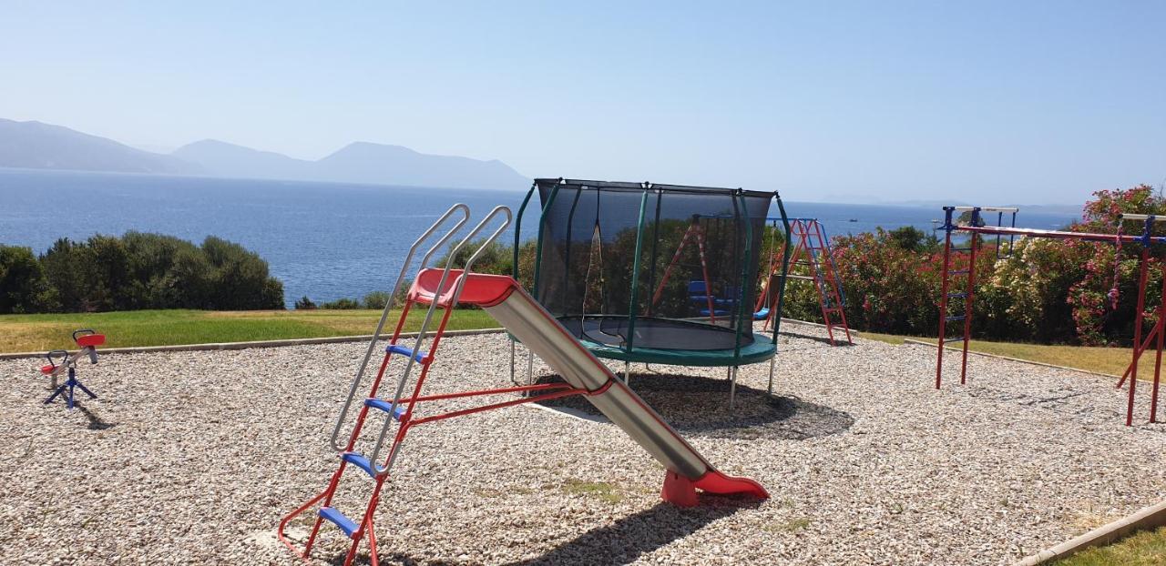 Beachfront Houses Pogonia Exterior photo